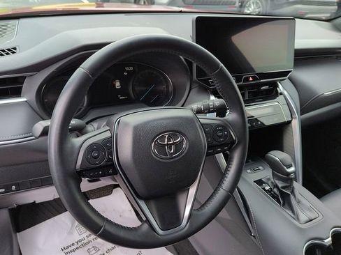 Certified 2023 Toyota Venza Nightshade AWD/4WD image 13
