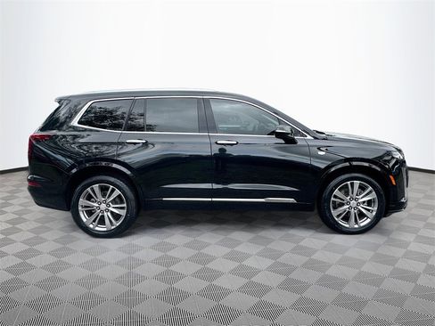 Used 2024 Cadillac XT6 Premium Luxury w/ Technology Package image 5