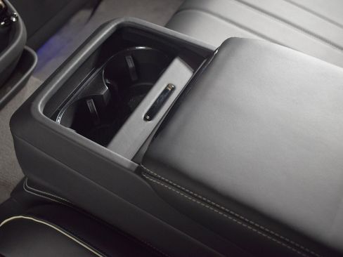 New 2026 Bentley Flying Spur Plug-In Hybrid image 23