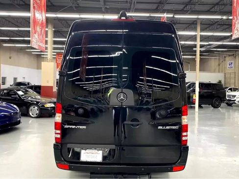 Used 2016 Mercedes-Benz Sprinter 2500 image 5