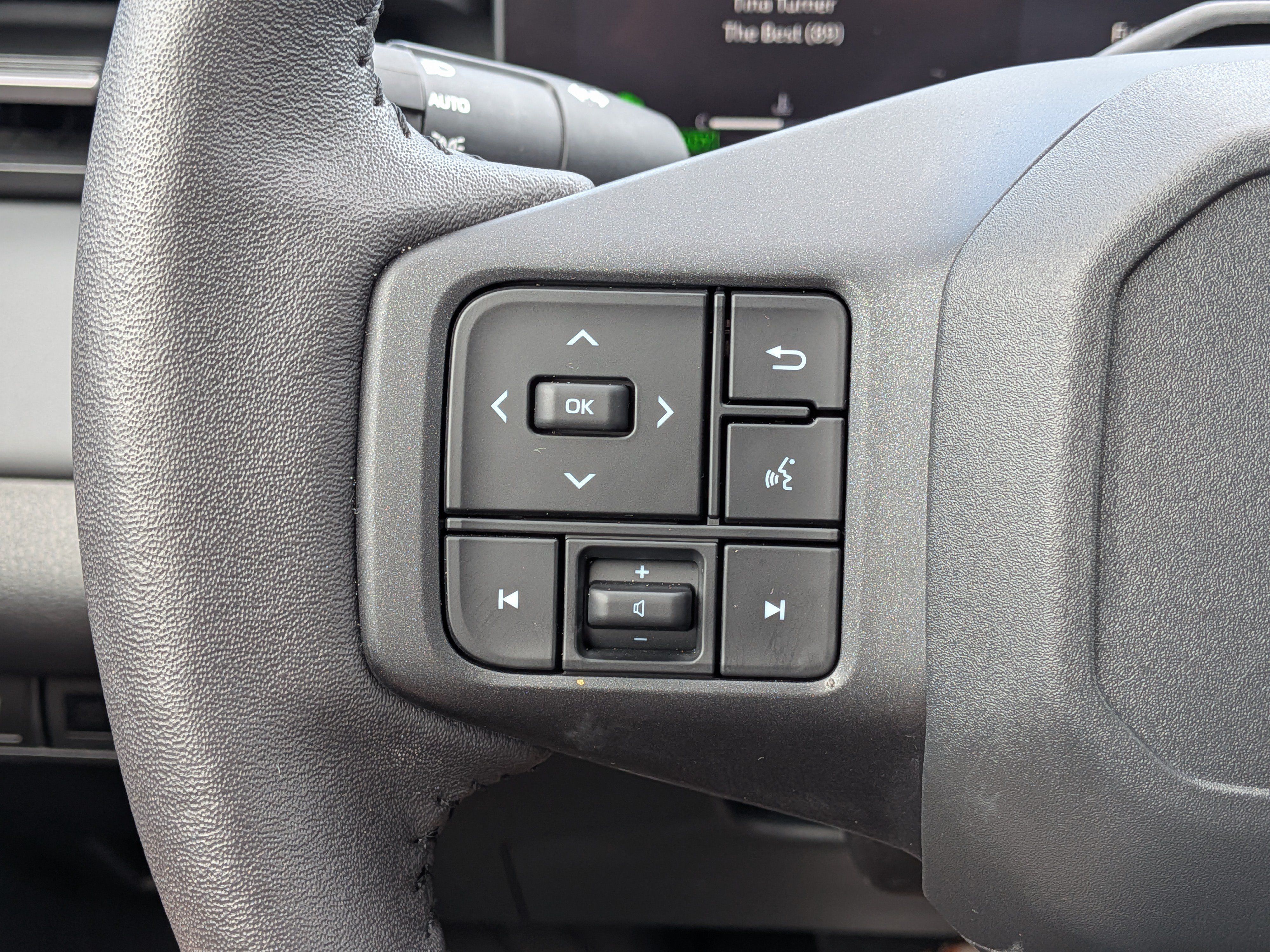 Used 2026 Toyota RAV4 XSE w/ Panoramic Sun Roof Package AWD/4WD image 25