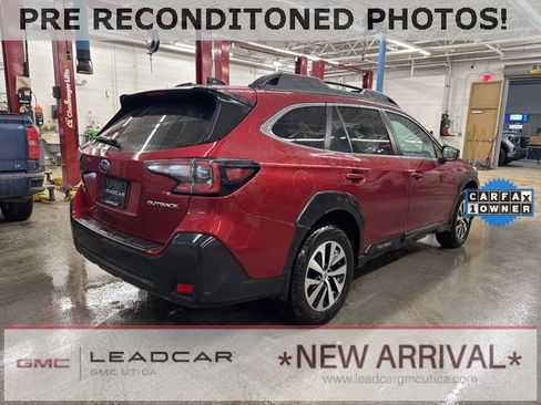 Used 2024 Subaru Outback Premium image 5