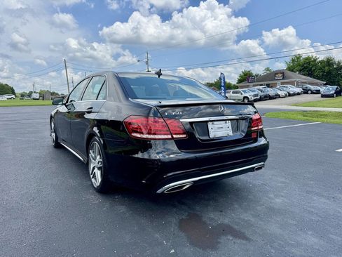Used 2016 Mercedes-Benz E 350 4MATIC Sedan image 4