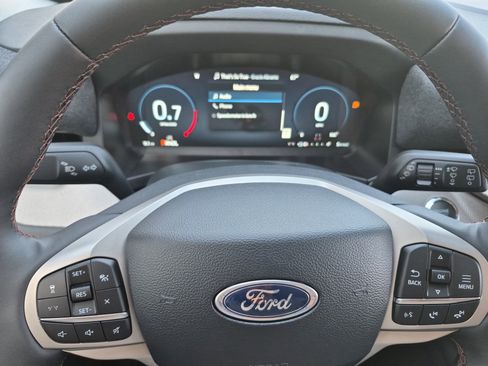 New 2025 Ford Explorer Active image 26