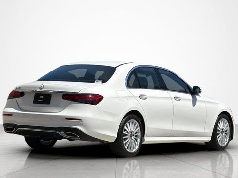 Used 2022 Mercedes-Benz E 350 Sedan image 5