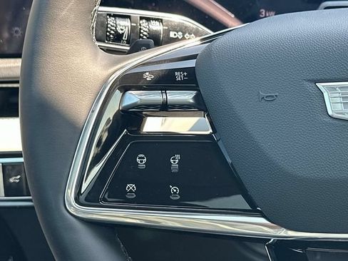 New 2027 Cadillac Optiq Sport w/ LPO, Floor Liner Package AWD/4WD image 7