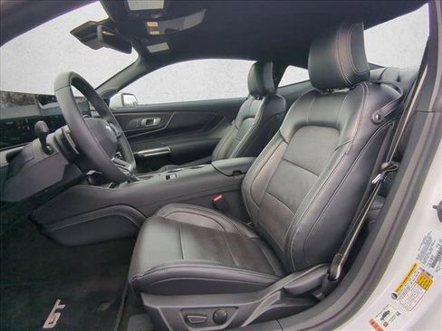 Used 2024 Ford Mustang GT Premium image 15