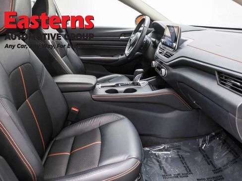 Used 2022 Nissan Altima 2.5 SR FWD image 23