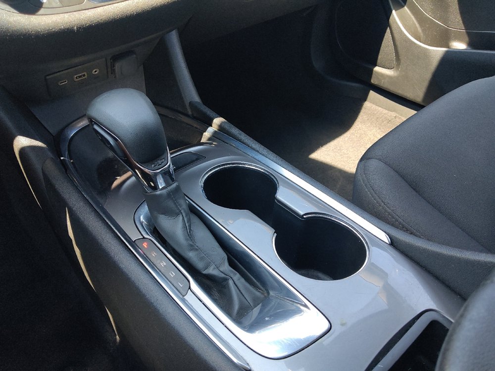 Used 2021 Chevrolet Malibu LT FWD image 26
