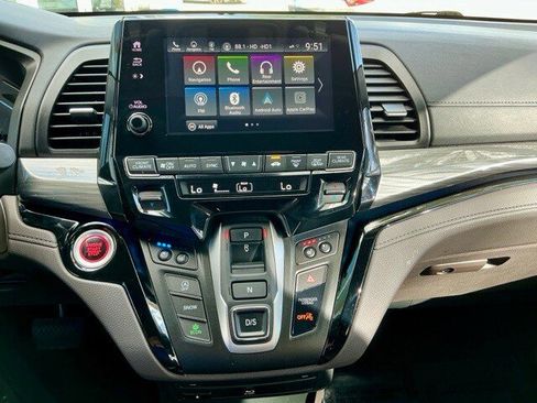 Used 2023 Honda Odyssey Elite image 23