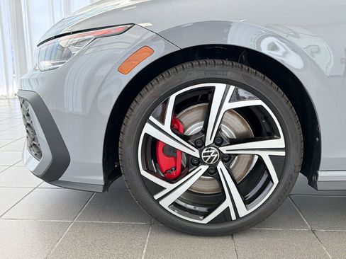 New 2026 Volkswagen Golf SE image 12