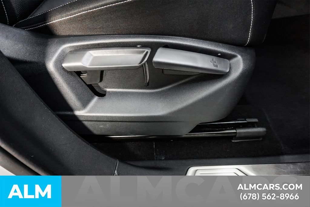 Used 2025 Volkswagen Atlas SE FWD image 44