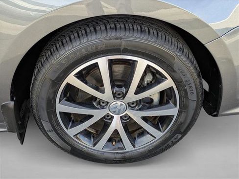 Used 2017 Volkswagen Jetta SE image 24