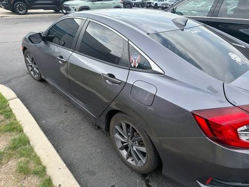 Used 2020 Honda Civic EX image 2
