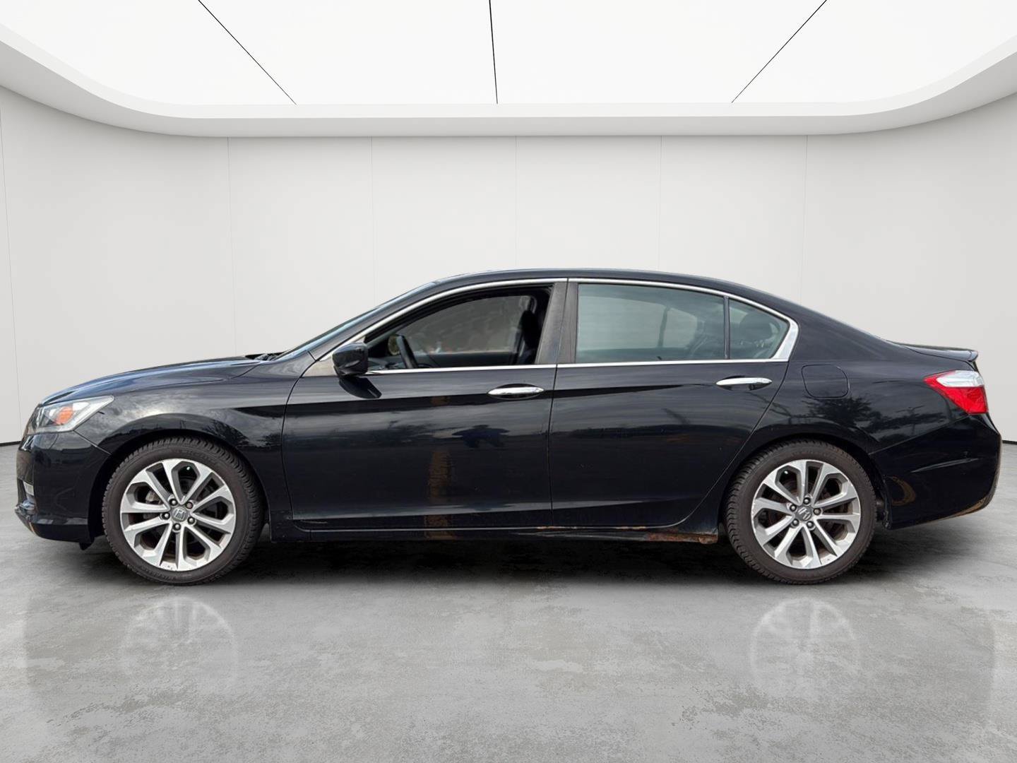 Used 2013 Honda Accord Sport image 15