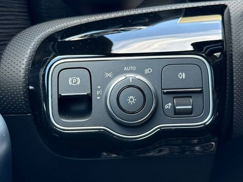 Certified 2023 Mercedes-Benz CLA 250 image 32