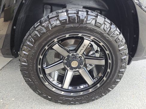 Used 2024 RAM 1500 Limited AWD/4WD image 26