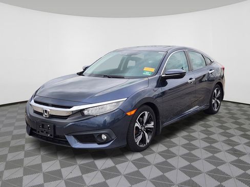 Used 2016 Honda Civic Touring image 2