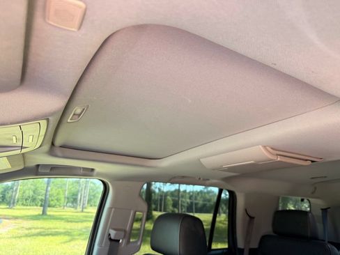 Used 2018 Chevrolet Tahoe LT AWD/4WD image 22