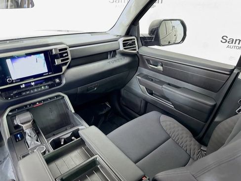 Used 2022 Toyota Tundra SR5 w/ SR5 Convenience Package image 22