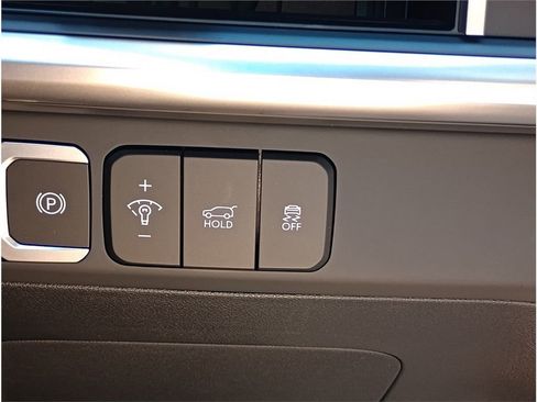 Used 2024 Hyundai Santa Fe SE image 14