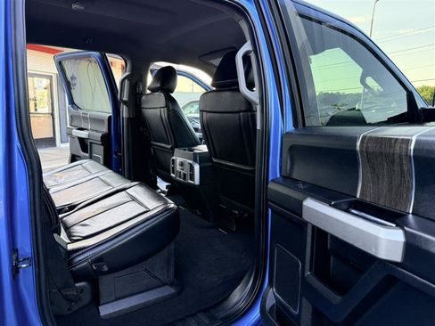 Used 2021 Ford F250 Lariat w/ Lariat Ultimate Package AWD/4WD image 16