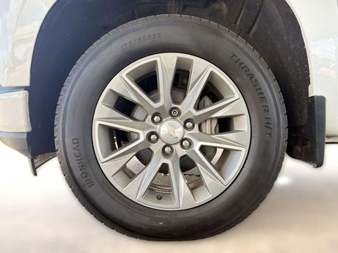 Used 2019 Chevrolet Silverado 1500 High Country w/ Safety Package II image 11