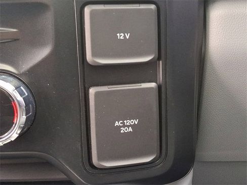 Certified 2024 Ford F450 Limited w/ FX4 Off-Road Package image 27