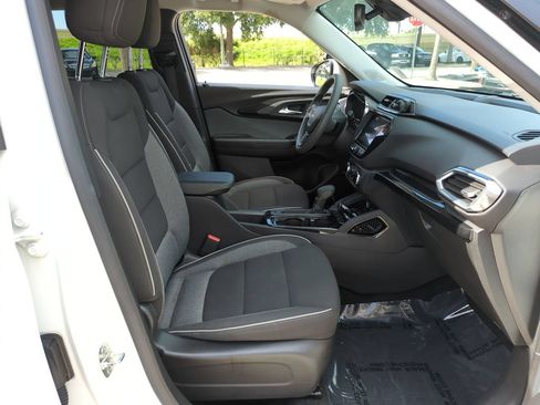 Used 2023 Chevrolet TrailBlazer LT w/ Convenience Package FWD image 24