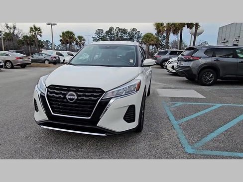 Used 2024 Nissan Kicks SV image 22