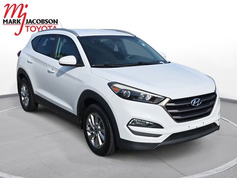 Used 2016 Hyundai Tucson SE w/ Option Group 02 image 3