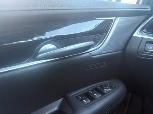 Certified 2025 Cadillac XT5 Premium Luxury image 27