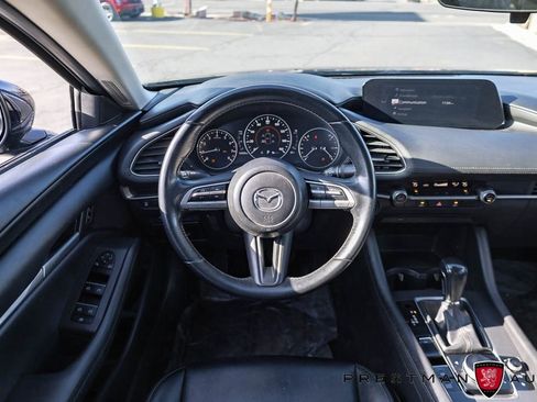 Used 2021 MAZDA MAZDA3 s image 2