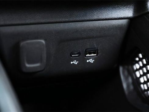 Used 2025 Chevrolet TrailBlazer ACTIV w/ Convenience Package image 25