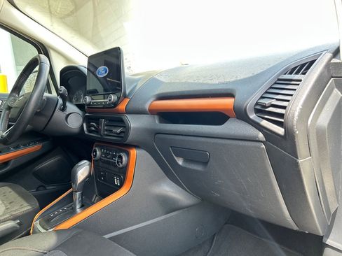 Used 2021 Ford EcoSport SE w/ SE Convenience Package FWD image 16