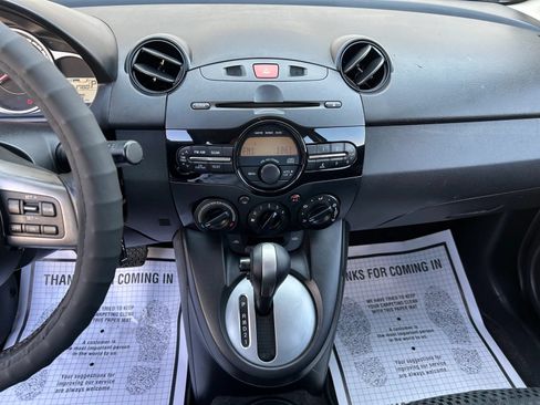 Used 2014 MAZDA MAZDA2 Touring FWD image 15