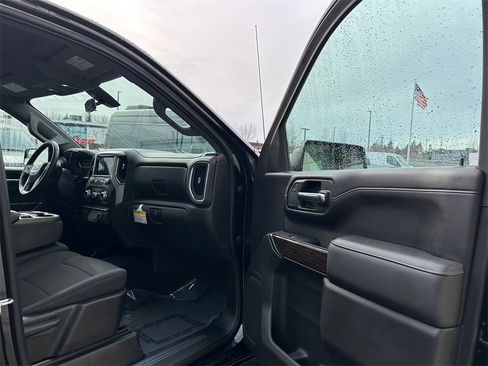Used 2022 GMC Sierra 1500 Elevation image 42