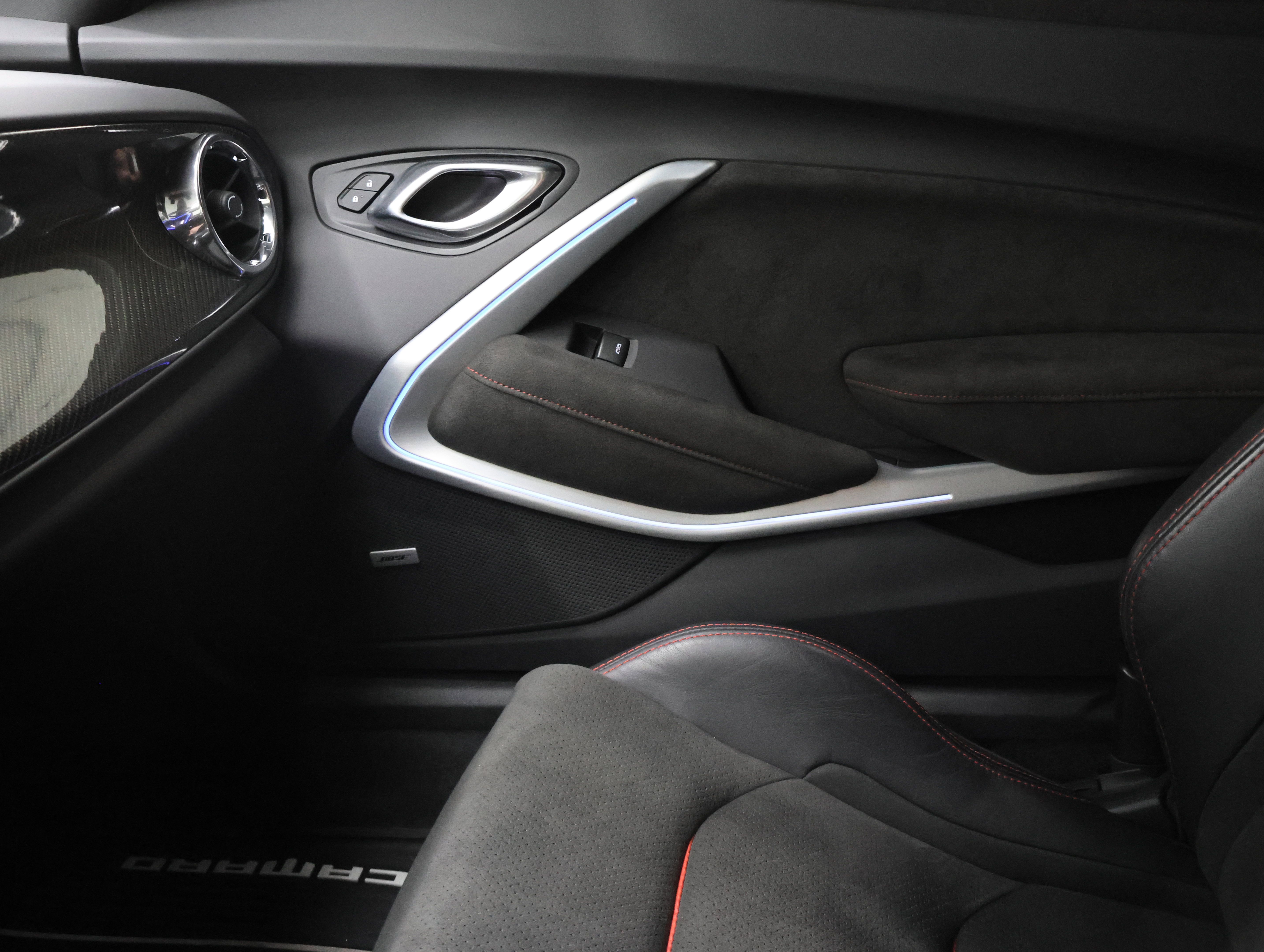 Used 2019 Chevrolet Camaro ZL1 RWD image 13