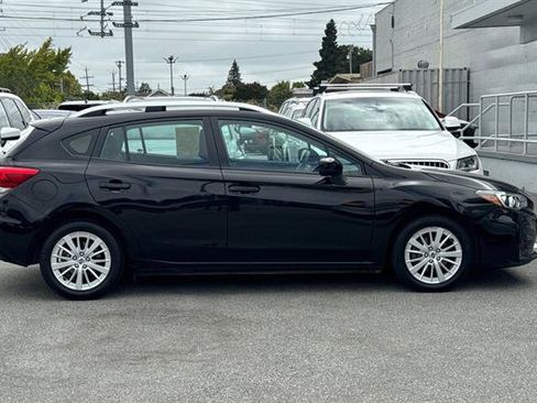 Used 2017 Subaru Impreza 2.0i Premium AWD/4WD image 2