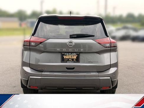 Used 2025 Nissan Rogue SL w/ SL Premium Package AWD/4WD image 3