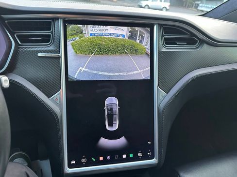 Used 2017 Tesla Model X 75D AWD/4WD image 16