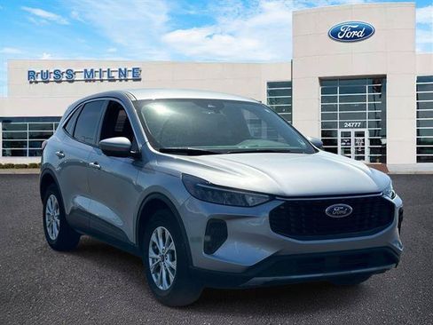 Used 2023 Ford Escape Active w/ Tech Pack #2 AWD/4WD image 1