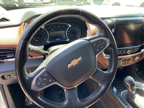 Used 2021 Chevrolet Traverse High Country w/ LPO, Floor Liner Package AWD/4WD image 18