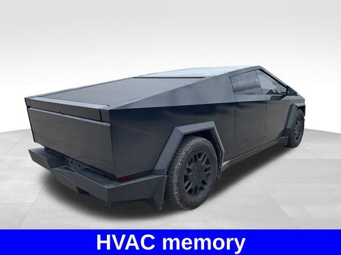 Used 2024 Tesla Cybertruck AWD Crew Cab image 9