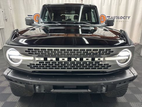 Used 2023 Ford Bronco Badlands image 3