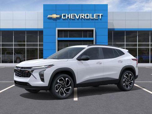 New 2026 Chevrolet Trax RS w/ Sunroof Package image 2
