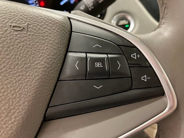 Used 2017 Cadillac XT5 Luxury w/ Driver Awareness Package FWD image 54