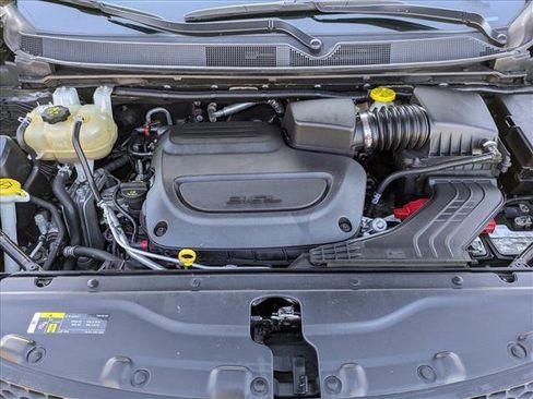 Used 2020 Chrysler Voyager Lxi image 22