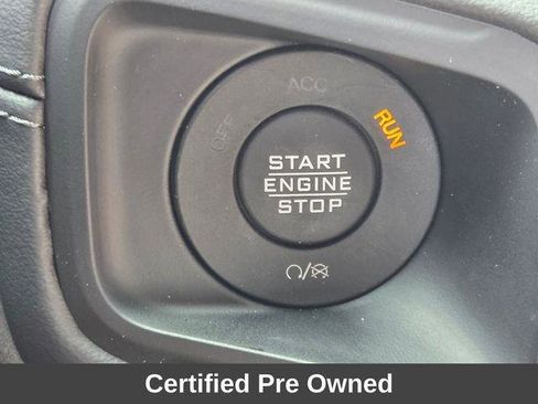 Used 2025 Jeep Wrangler Unlimited Sahara AWD/4WD image 27