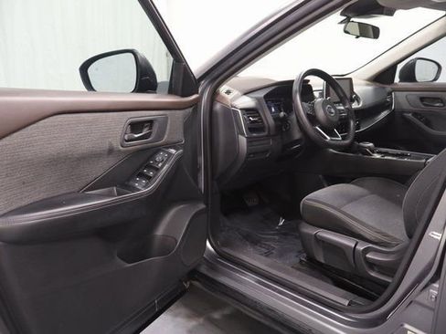 Used 2021 Nissan Rogue S FWD image 10